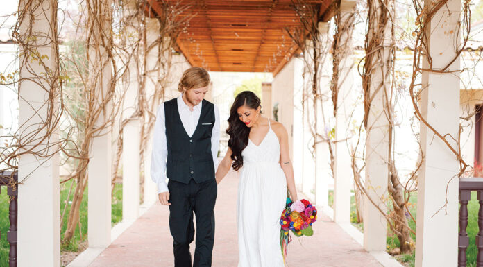 Vibrant Villa – A Bold Colorful Wedding