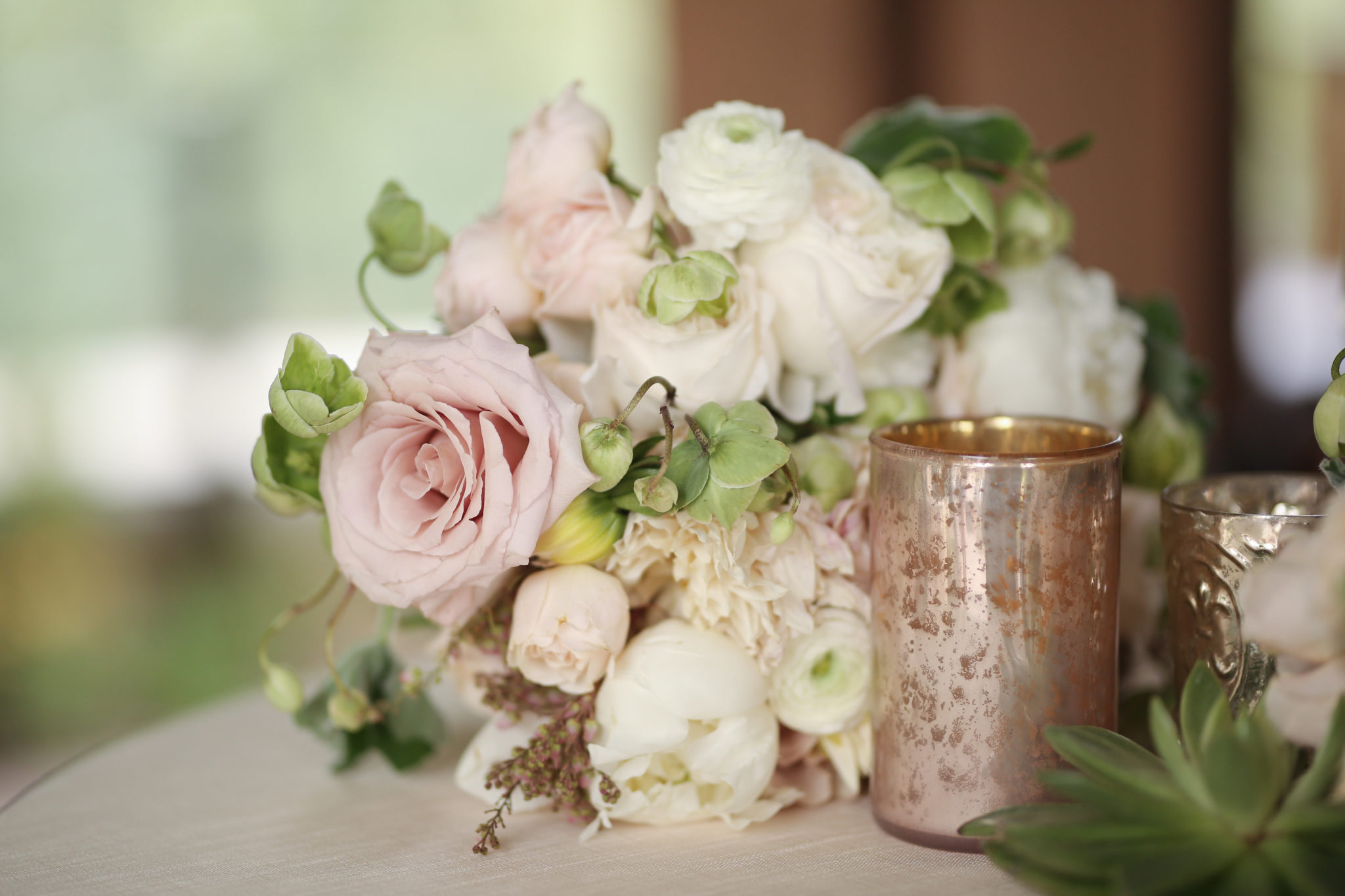 Artisan-bloom-centerpiece