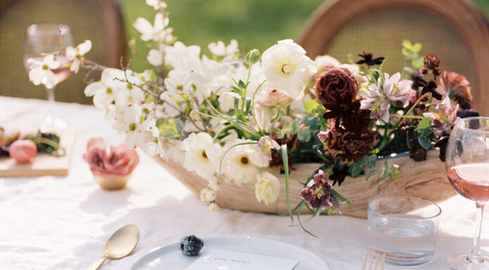 Lilac-inspired Springtime Garden Brunch