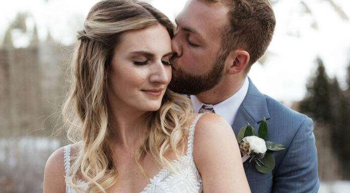 Real Wedding: Perfectly Curated Snowpine Lodge Wedding