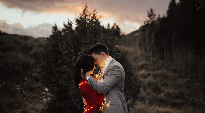 Christmas-Themed Photo Shoot