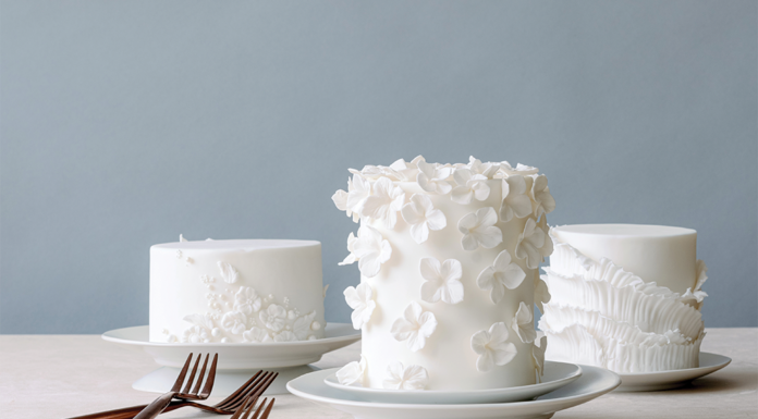 Delicate Flower and Cake Duos for your Wedding