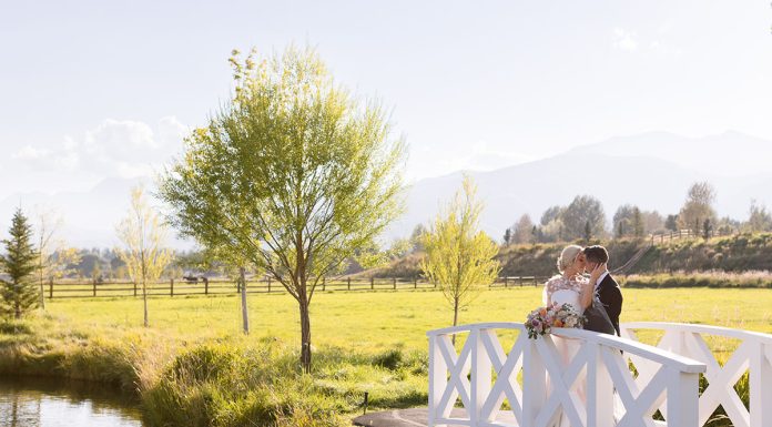 Real Weddings: Jacque & Austin’s Bright Summer Mountain Wedding