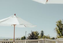 Go Al Fresco for Your Wedding Dinner