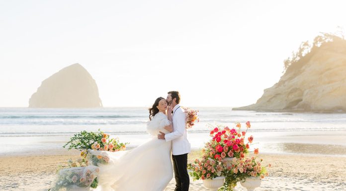 Intimate “I Do’s” at Cape Kiwanda